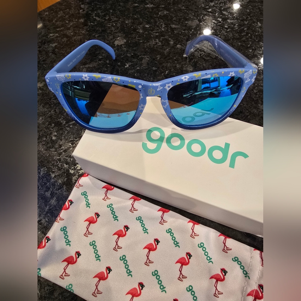 Goodr Limited Edition sunglasses Hanukkah Matata: It Means All Kosher This item - Picture 11 of 13